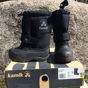 Kamik snow boots
